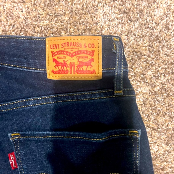 Levi’s 721 High Rise Skinny - Picture 4 of 4